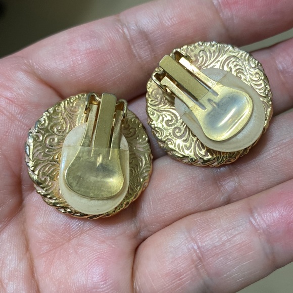 🖤Vtg💕80s blue and gold clip earrings - Picture 8 of 11